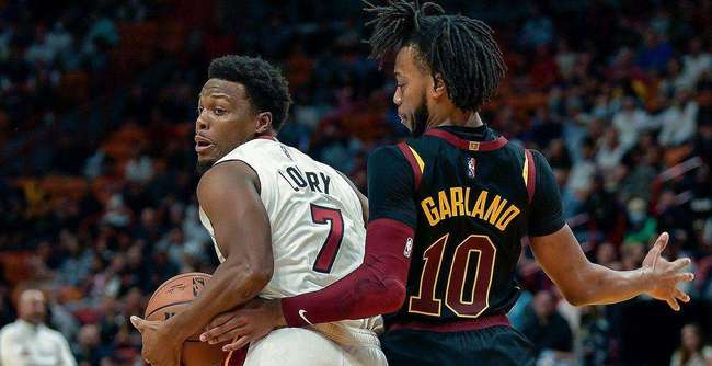 后与球员进 后与球员进